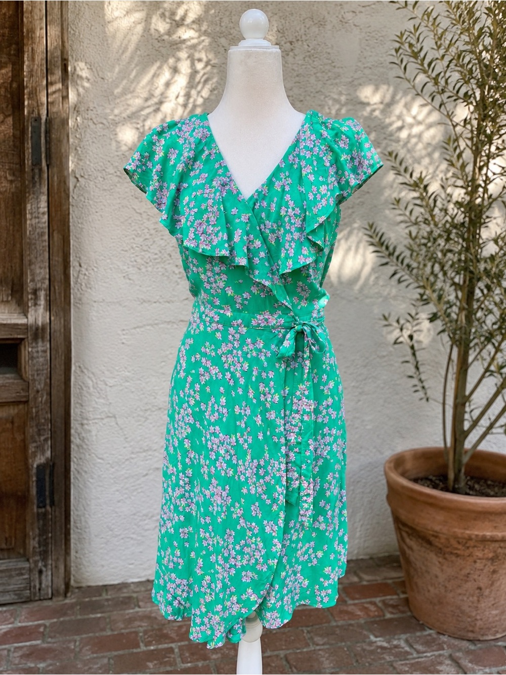 Draper James RSVP Green Floral Wrap Dress Ruffle Midi Dress Size Medium